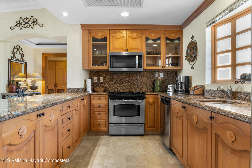 20251030173314674495000000 o