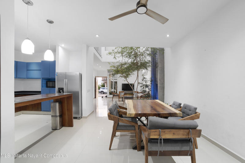 20251206025924758149000000 o