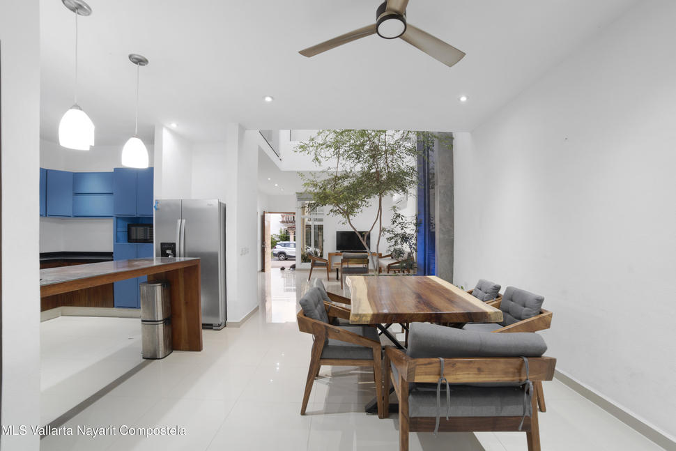 20251206025924758149000000 o