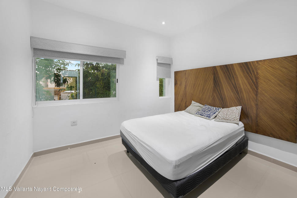 20251206025930759939000000 o