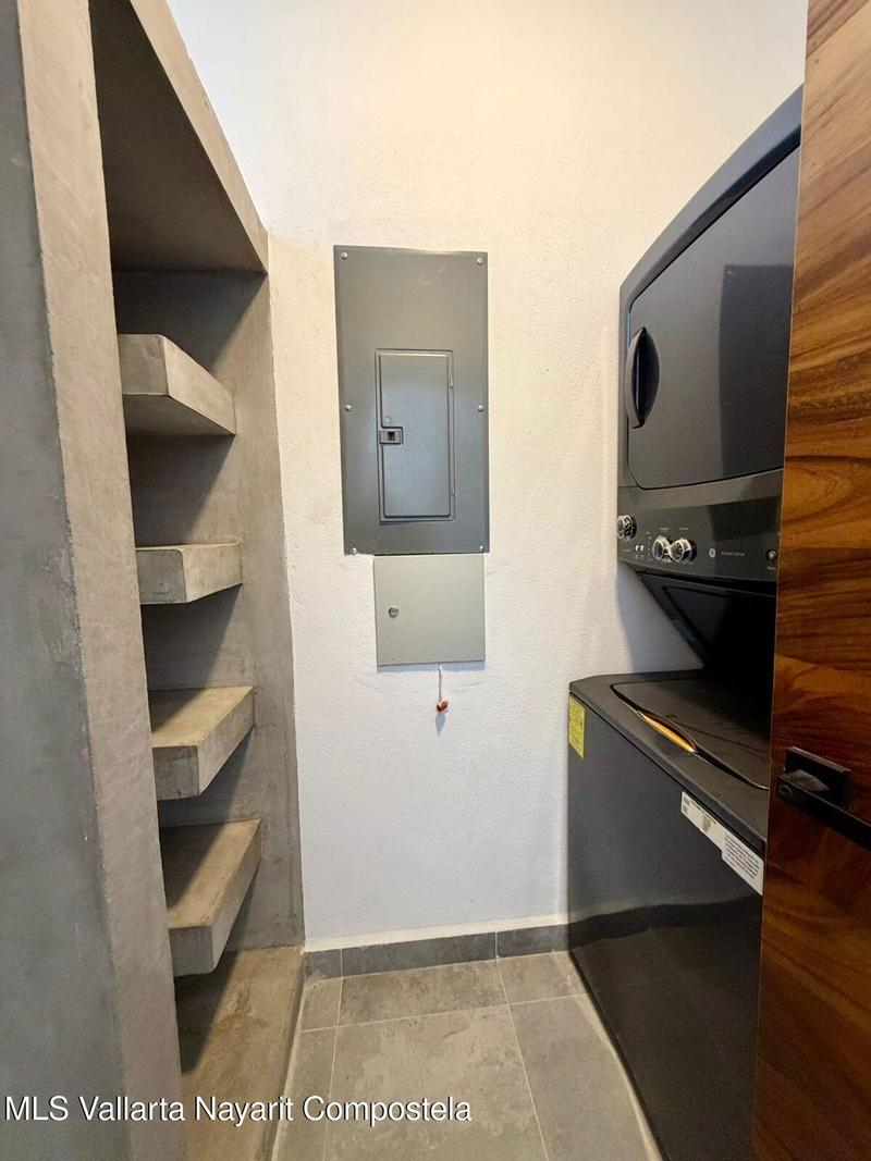 20251218171207683582000000 o