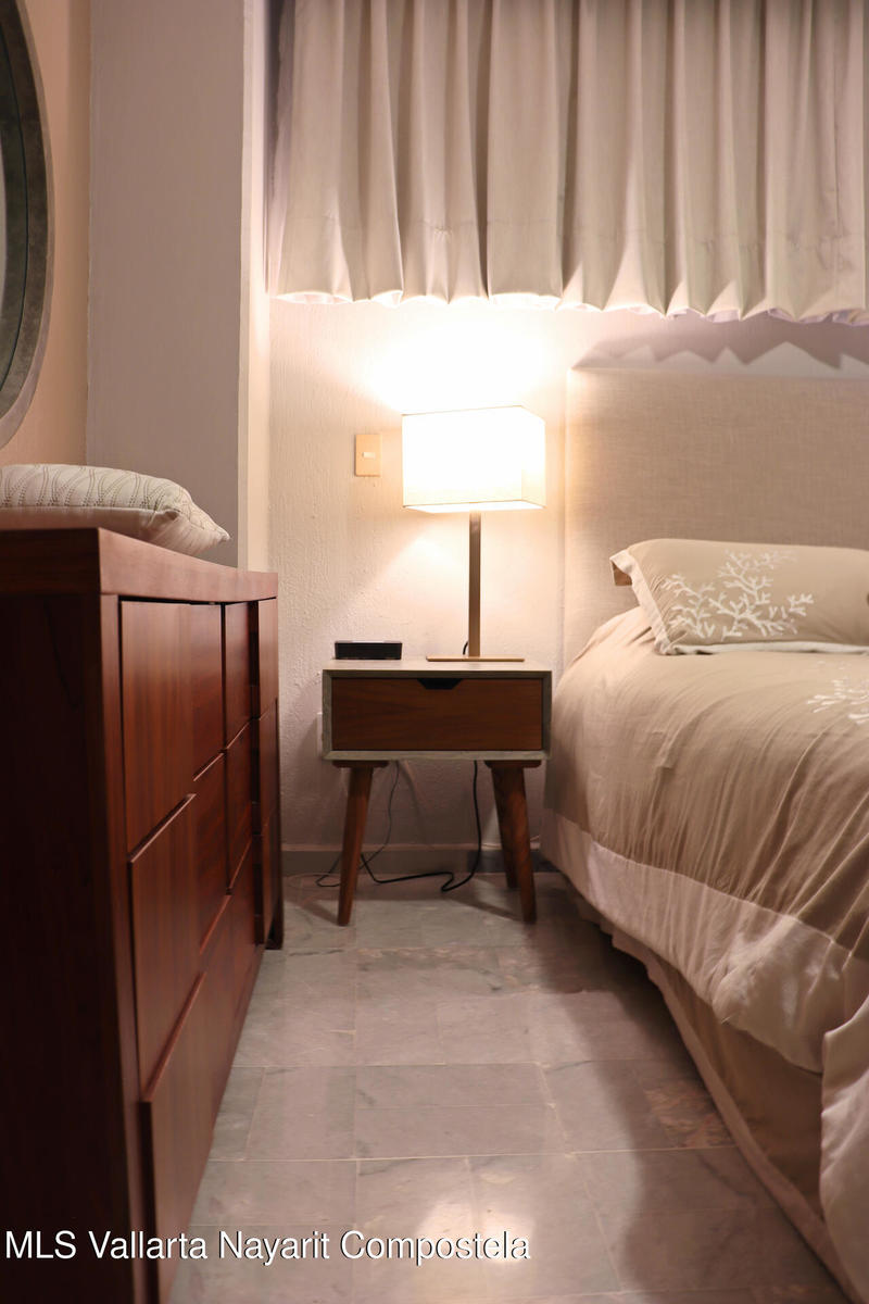 20251021215435518657000000 o