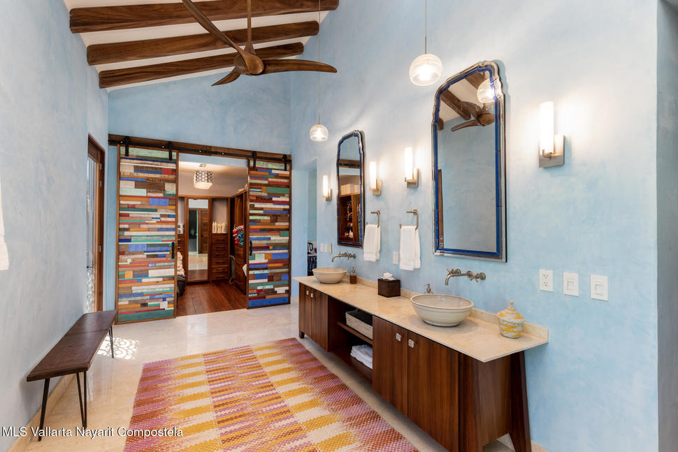 20251207201600204822000000 o