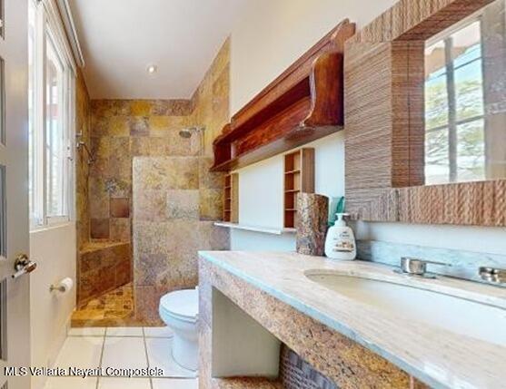 20251208232210176948000000 o