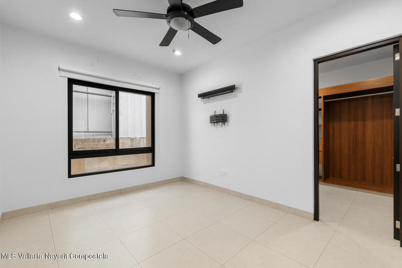 20250916010538575911000000 o