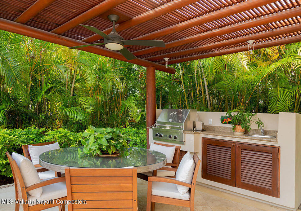 20251023224053635272000000 o