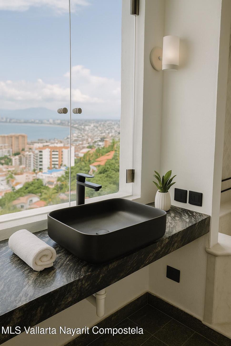 20251009220512692313000000 o