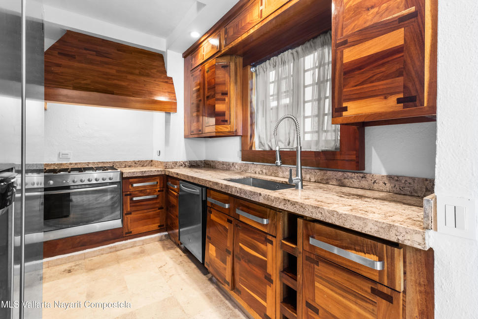 20251006181904569246000000 o