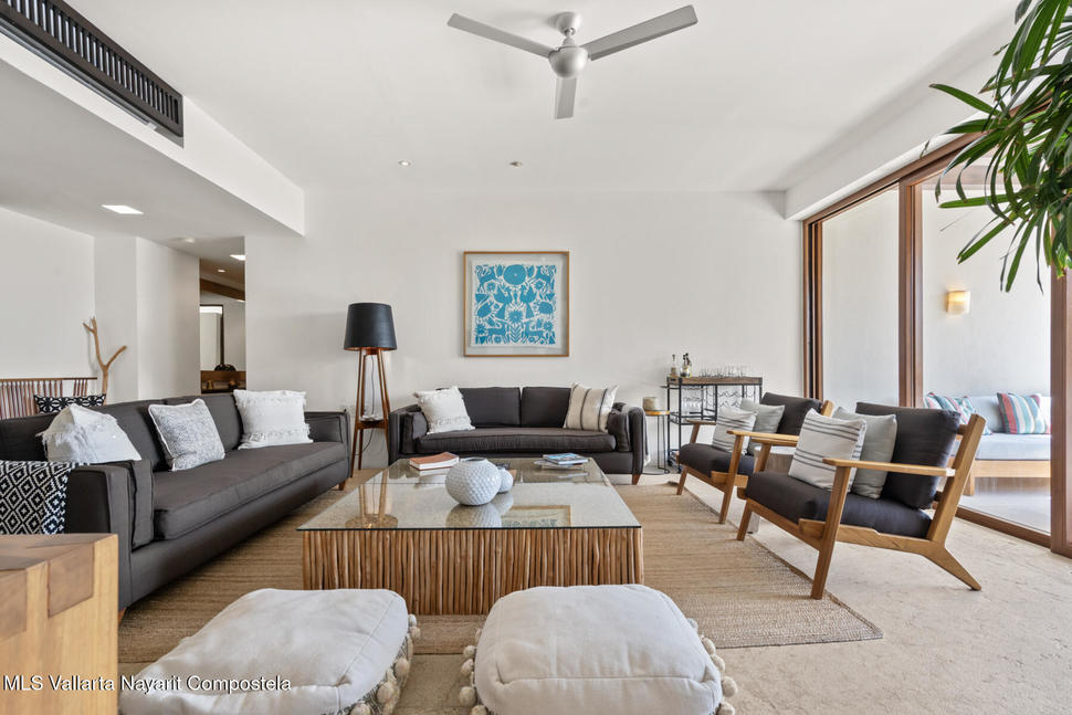 20251122004347451524000000 o