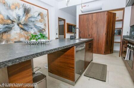 20251013181019633901000000 o