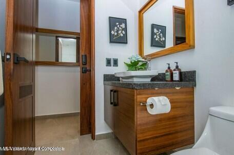 20251013181118828754000000 o