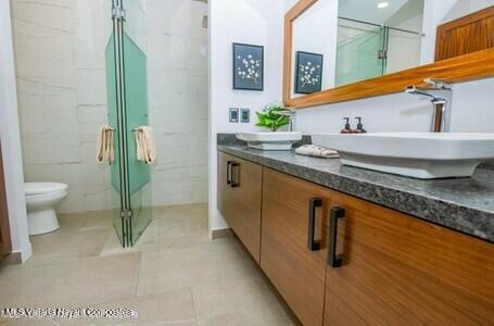 20251013181122559301000000 o