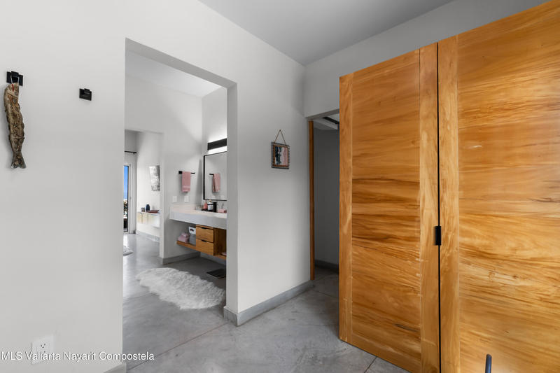 20251212060201653872000000 o