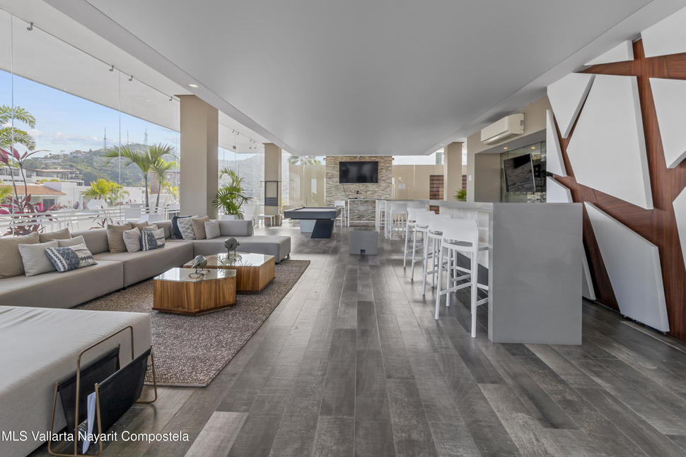 20251230200440290774000000 o