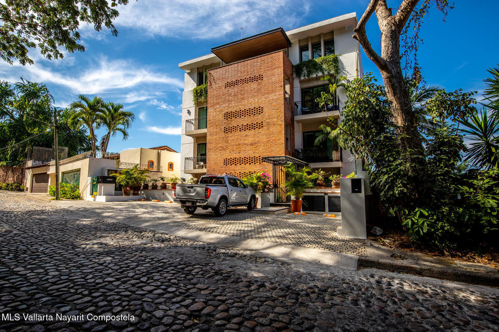 20250818171251875627000000 o