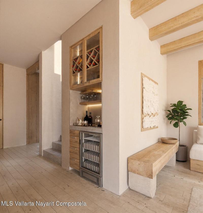 20251209175933537617000000 o