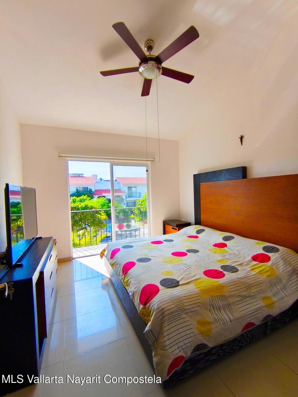 20251211193348419804000000 o