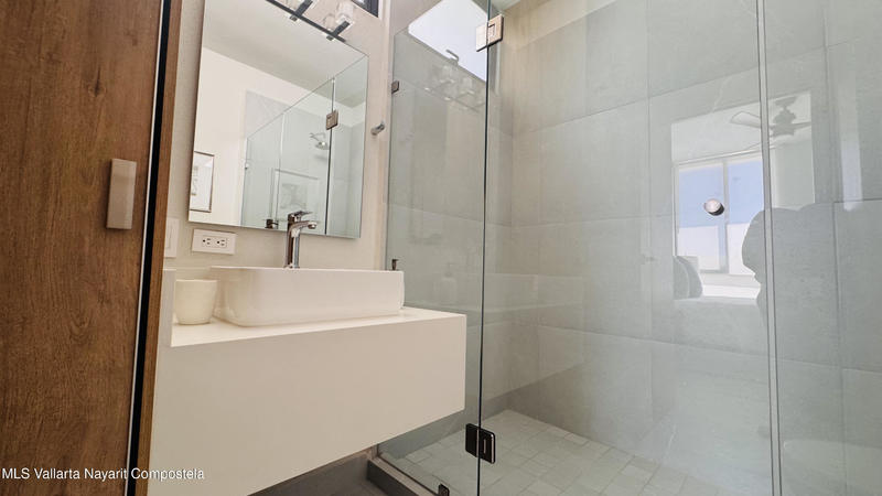 20251113222317931478000000 o