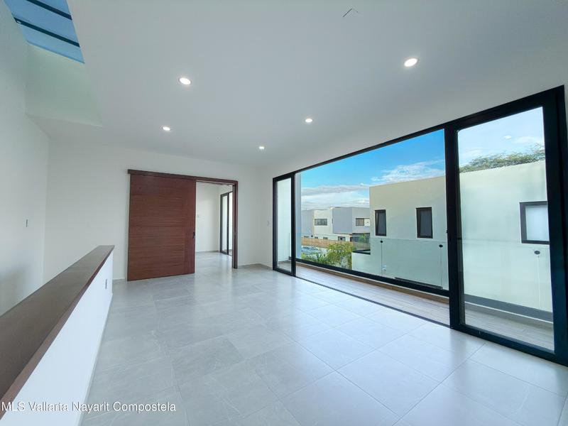 20251216214311288073000000 o