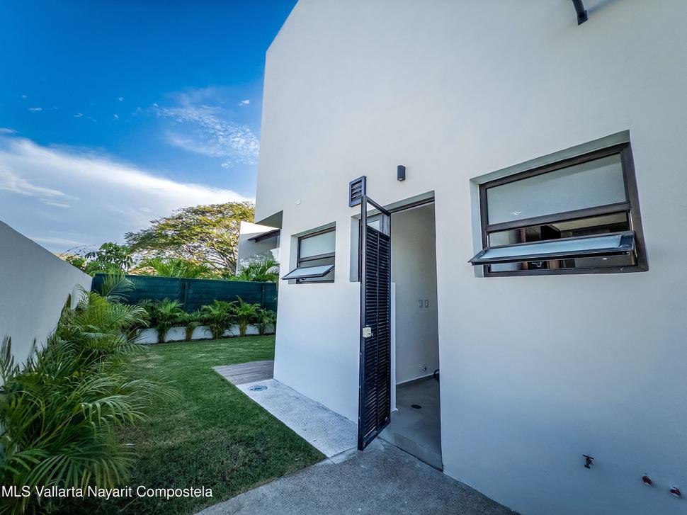 20251216214525561436000000 o