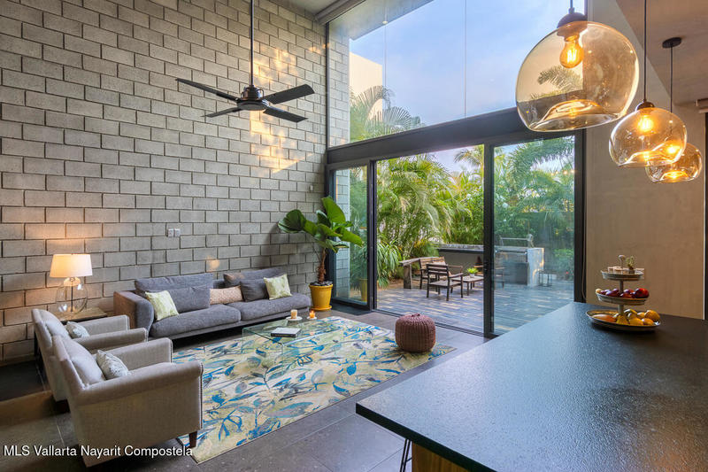 20251217213724033309000000 o