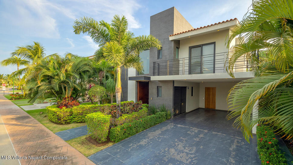 20251217214004654957000000 o