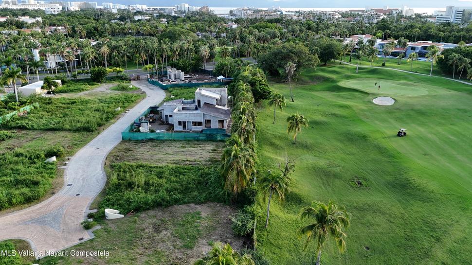 20250926013947199263000000 o