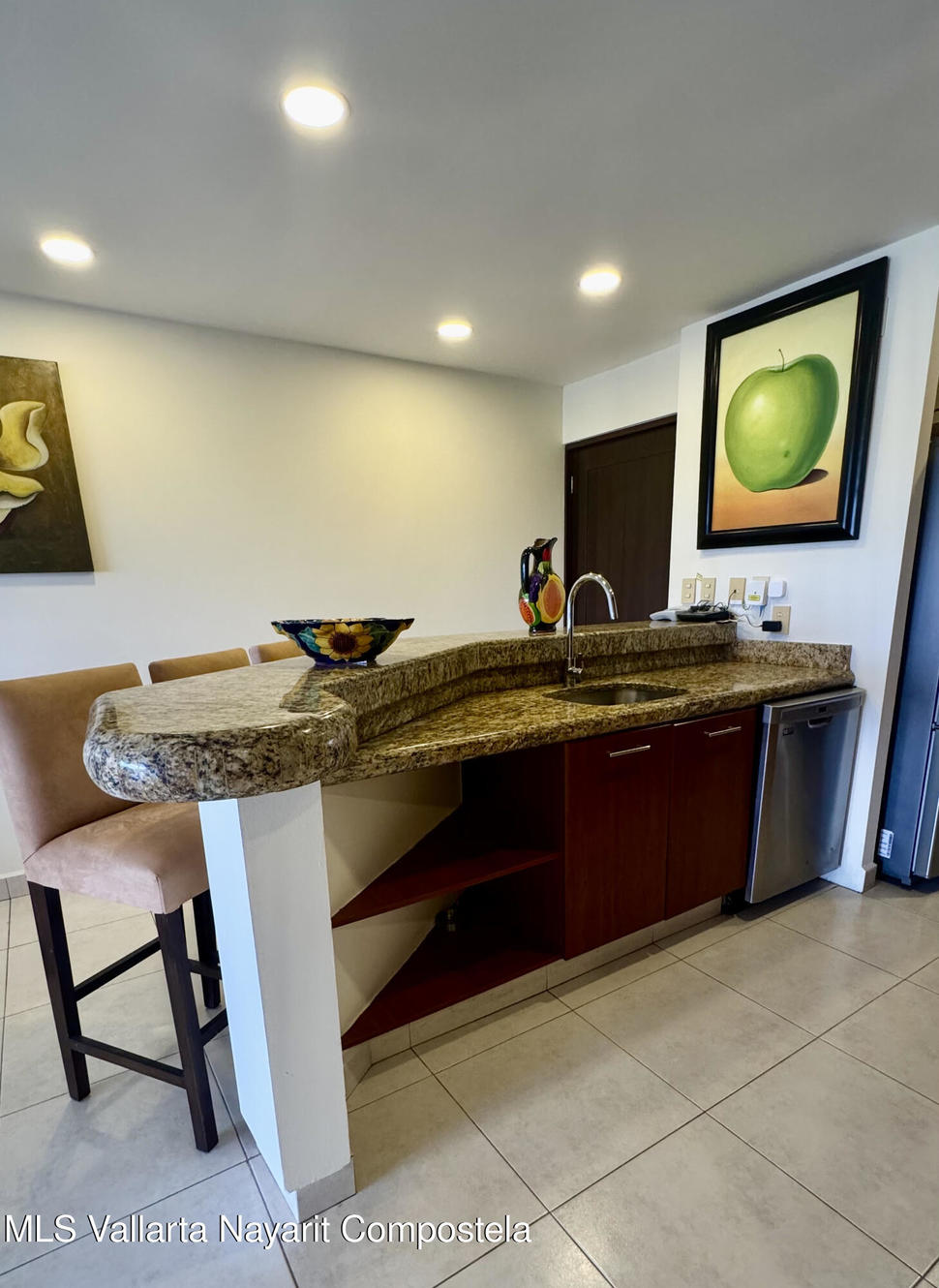 20251005181818707111000000 o