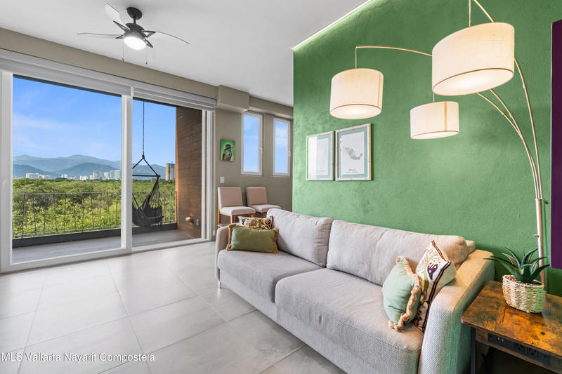 20250812035925133056000000 o