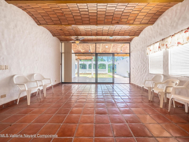 20251010220005769747000000 o