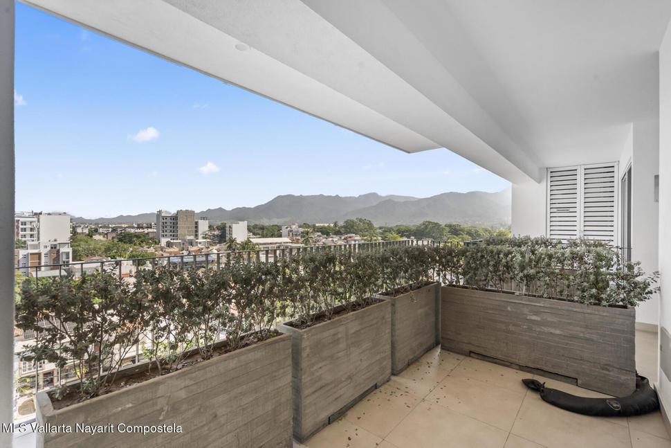 20251215184600006482000000 o