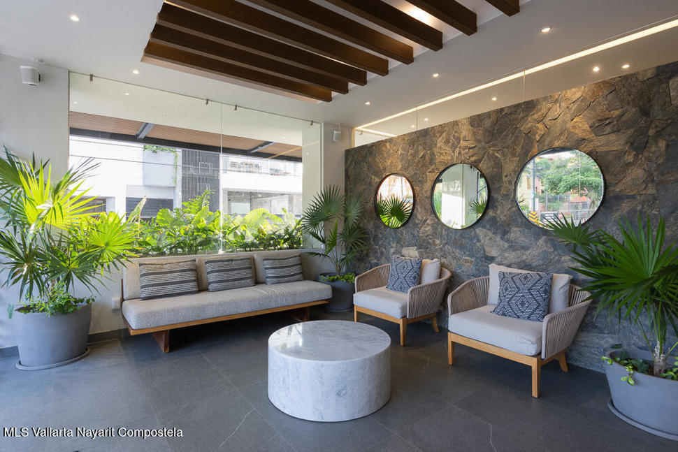 20251211181148066883000000 o