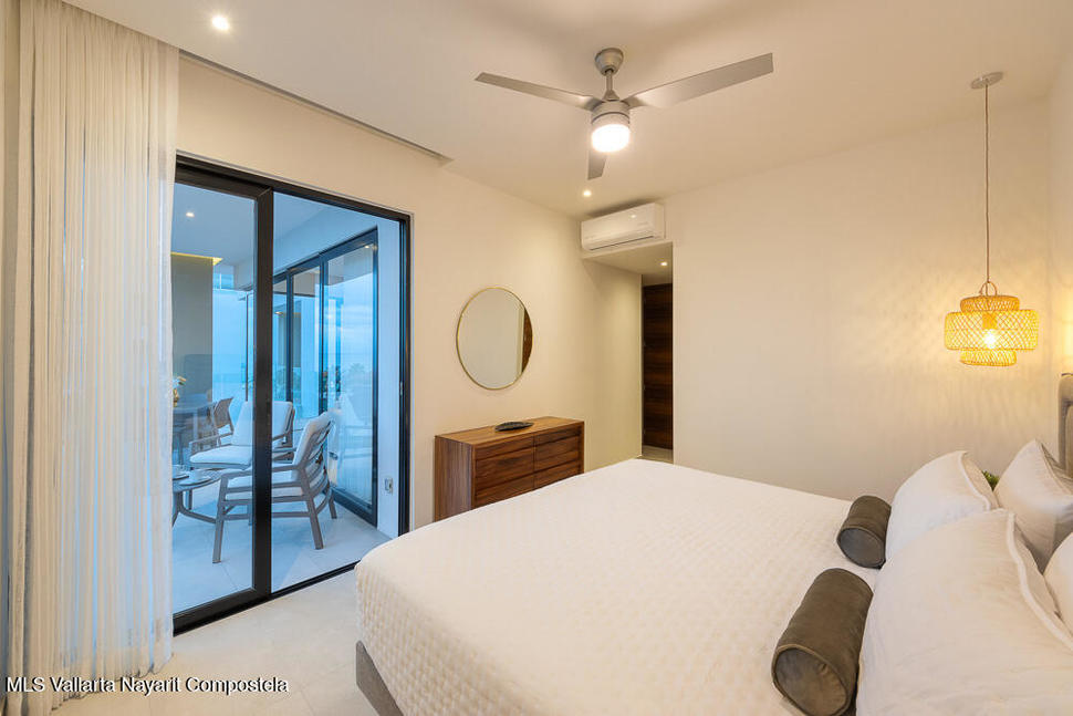 20251211181152082229000000 o