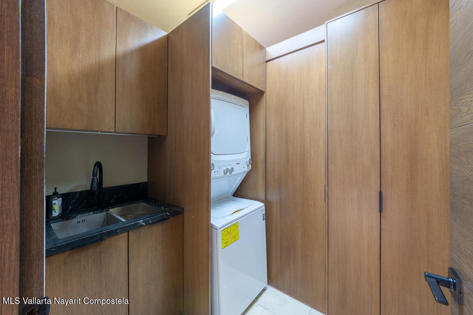 20251230072831928517000000 o