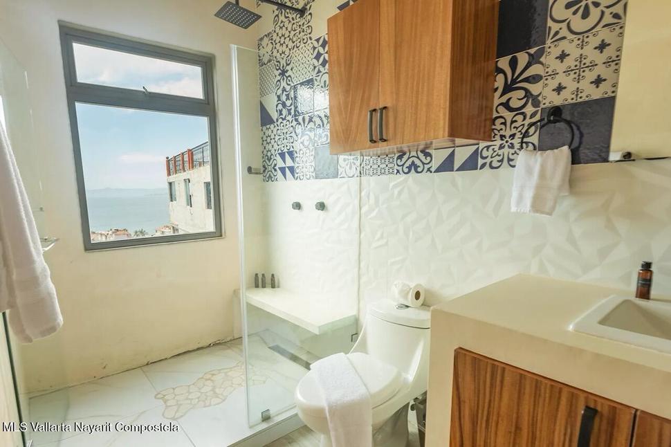 20251227212338103748000000 o