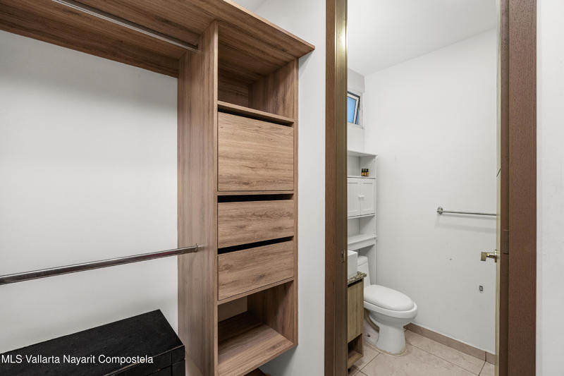 20251012022900915776000000 o