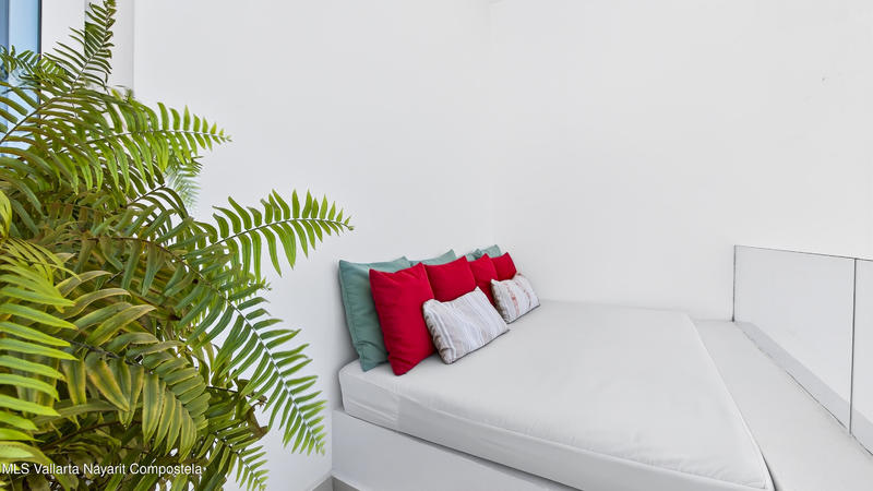 20251128052331590912000000 o