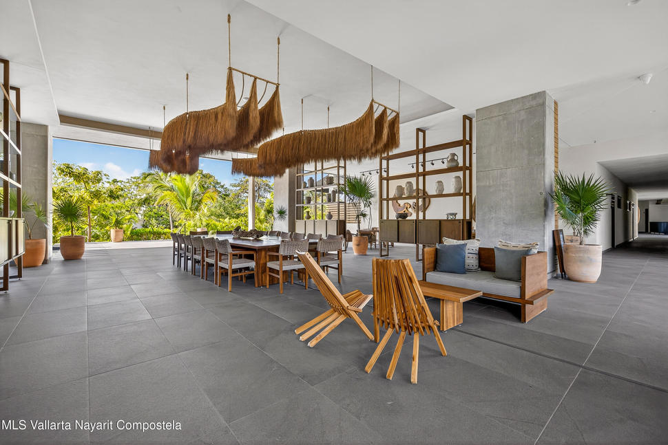 20251226204703271868000000 o