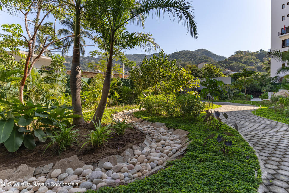 20251226204803148276000000 o