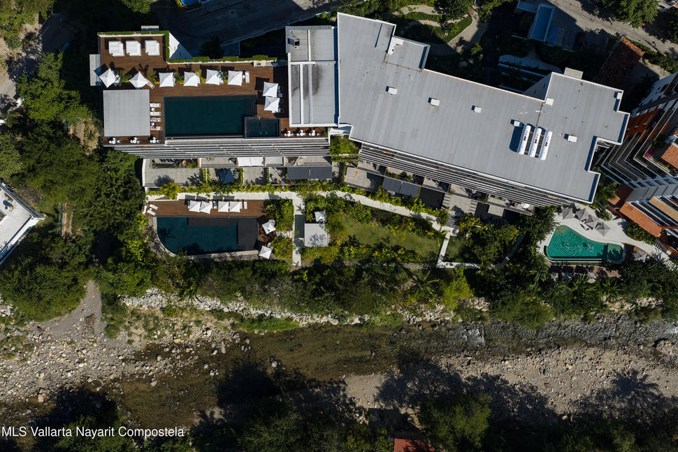 20251229174201657296000000 o