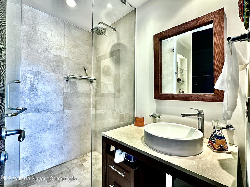 20250729002417339536000000 o