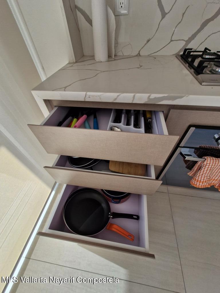 20251224005358199447000000 o