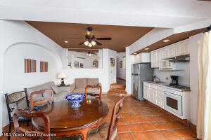 20251004175534917032000000 o