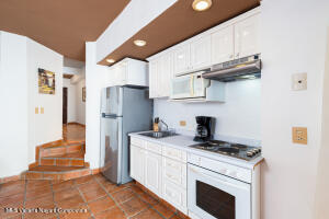 20251004175652646343000000 o