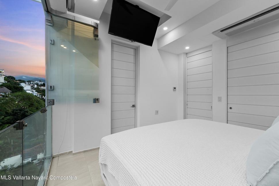 20251027062140544911000000 o