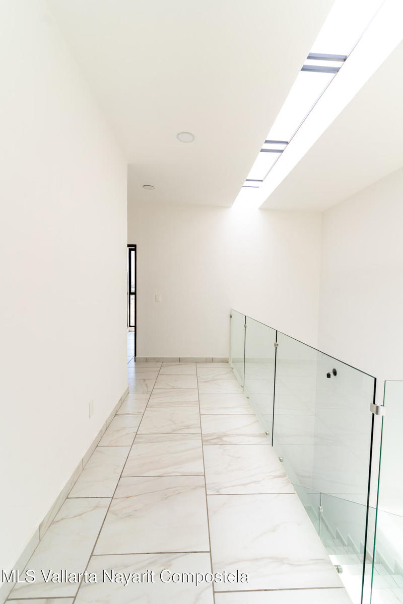 20251212213512025849000000 o