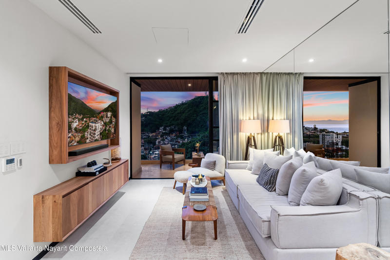 20250715010551561311000000 o