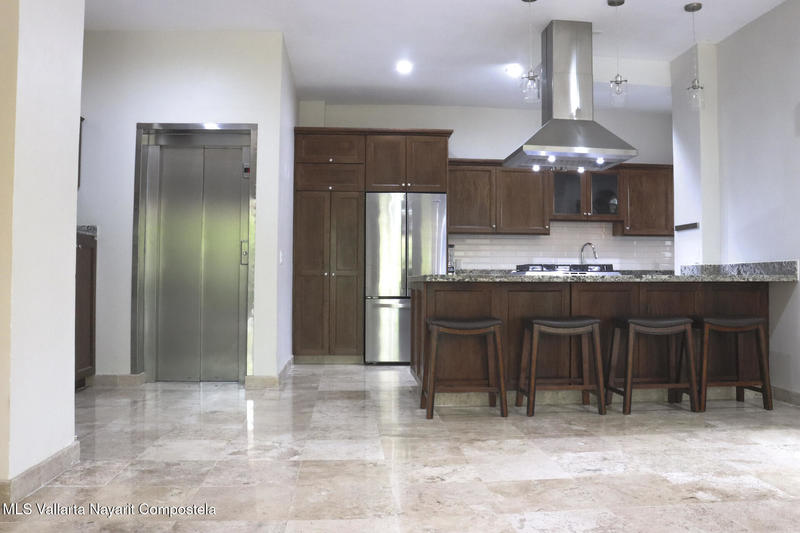 20250829192914473674000000 o