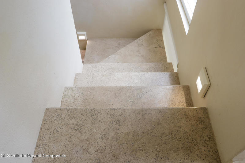 20250829192937492190000000 o