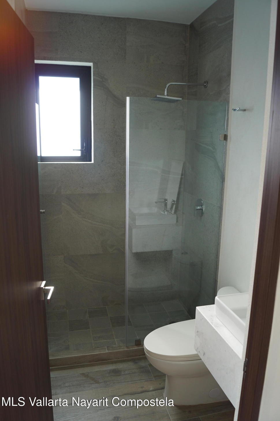 20251217182932924896000000 o